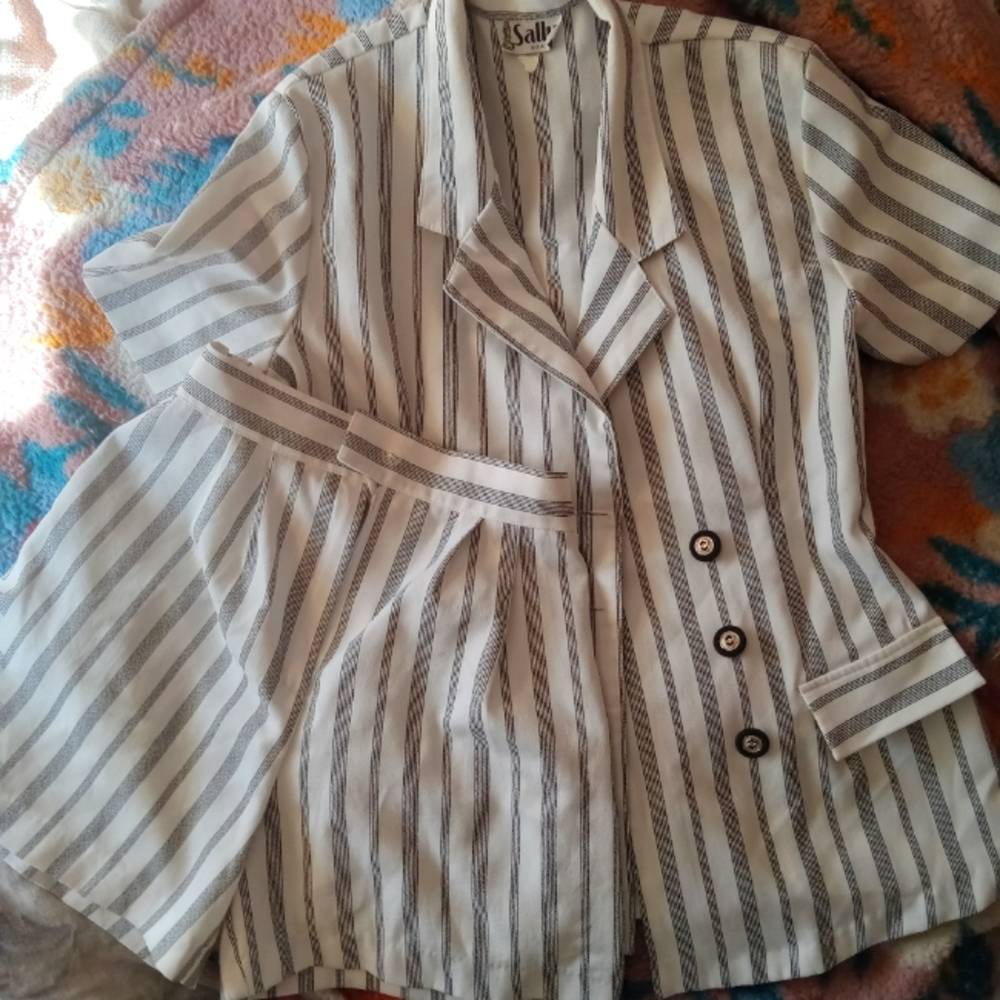 2 piece stripped outfit